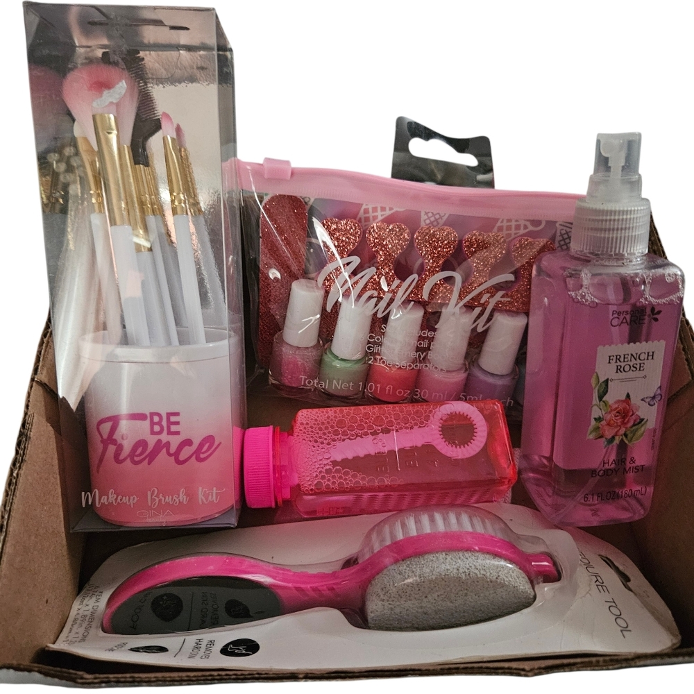Pink Beauty Gift Set - Makeup Brush Kit & Nail Care